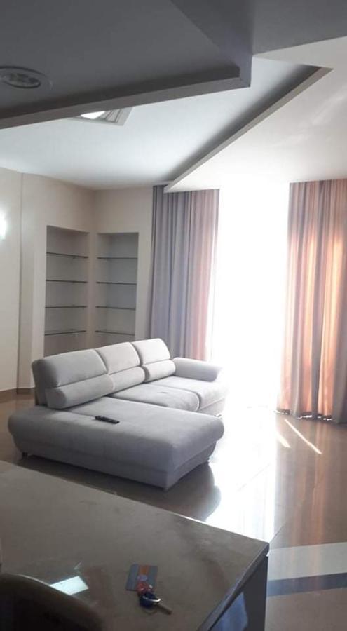 Magnolia Batumi Apartment ภายนอก รูปภาพ