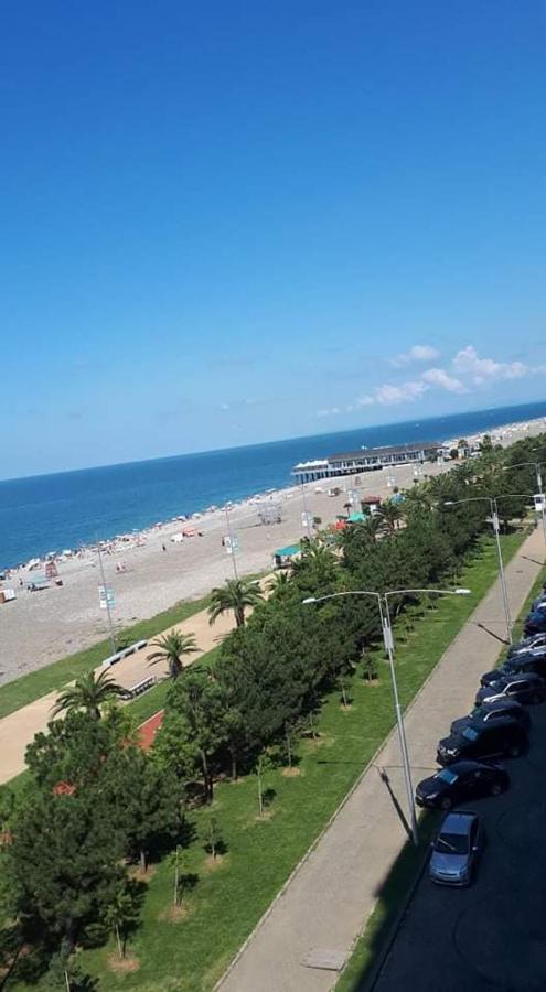 Magnolia Batumi Apartment ภายนอก รูปภาพ